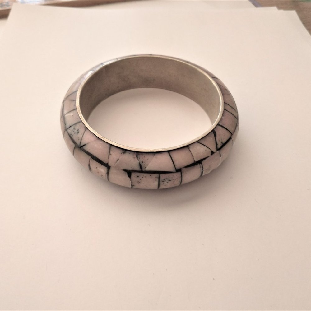 Silvertone Bangle With Simulated Jade 3.5 Inch - image 4